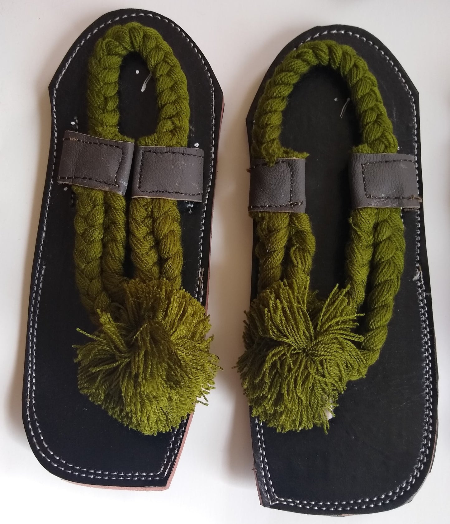 12 pair of PAKISTANI/AFRICAN/YAMENI STYLE TRADITIONAL FLIP FLOP SLIPPER #BBS