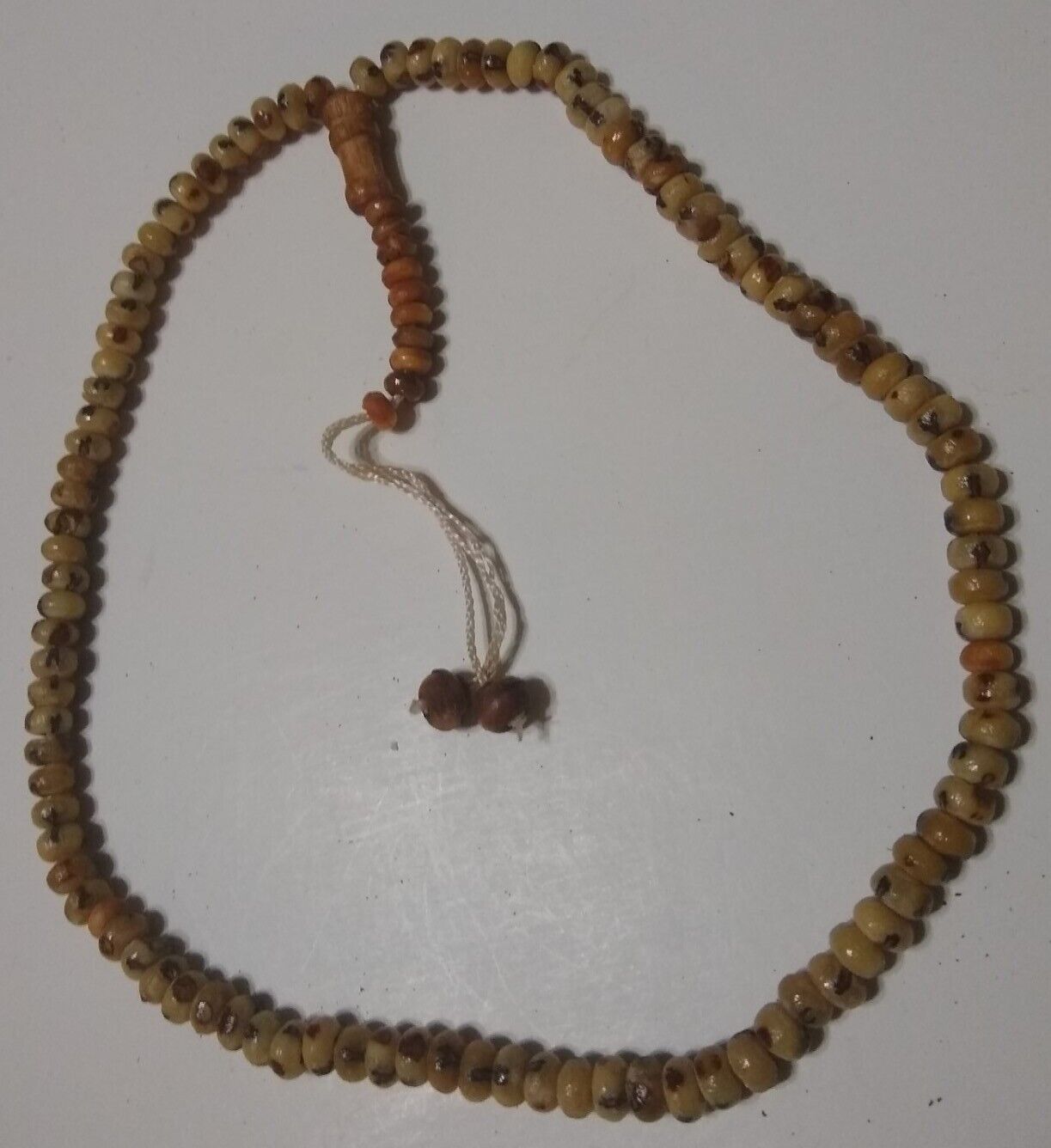 DATE SEED Prayer Beads-99 Beads + 2 Counters+ 10 Extra Counters on the Top DSPB